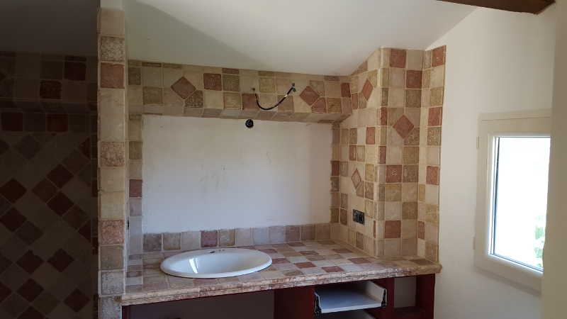 Douche – salle de bains – thierry andréoni – carrelage en baronnies Désign bains Travertin de salle